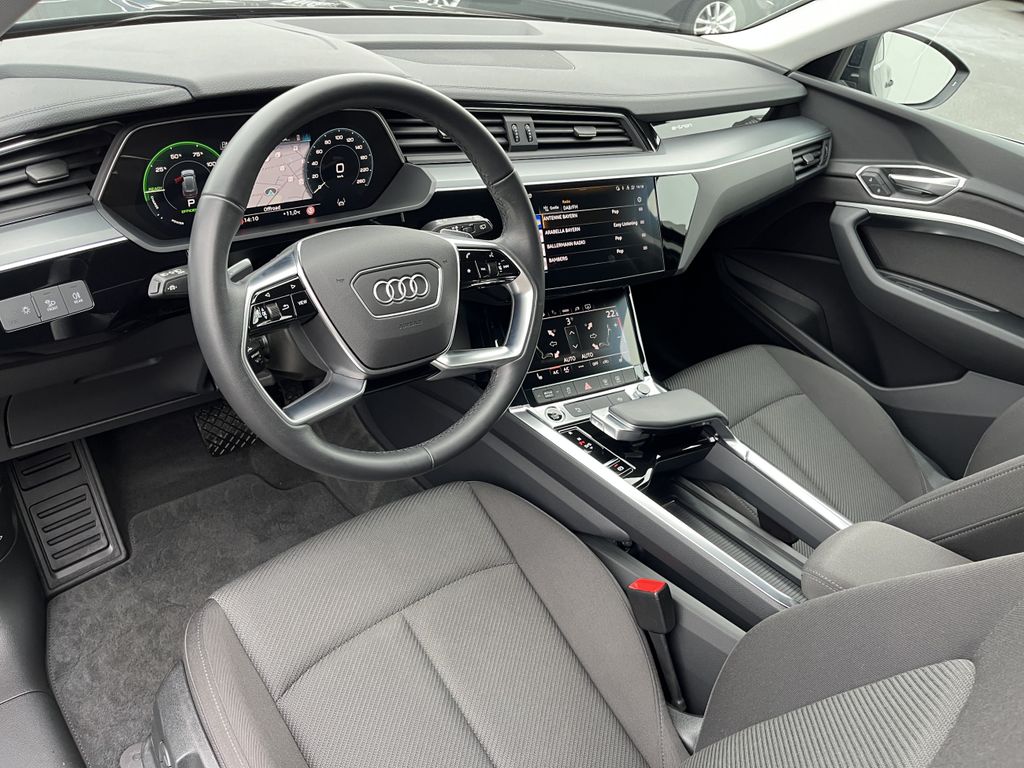 Audi e-tron 2022