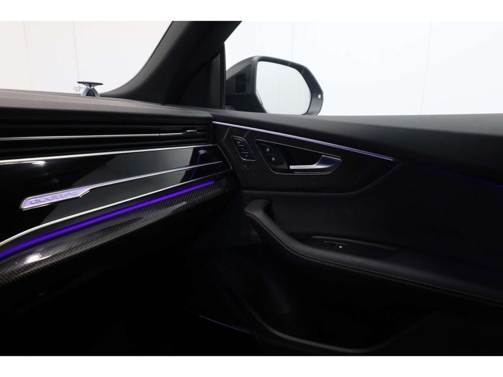 Audi SQ8 2022