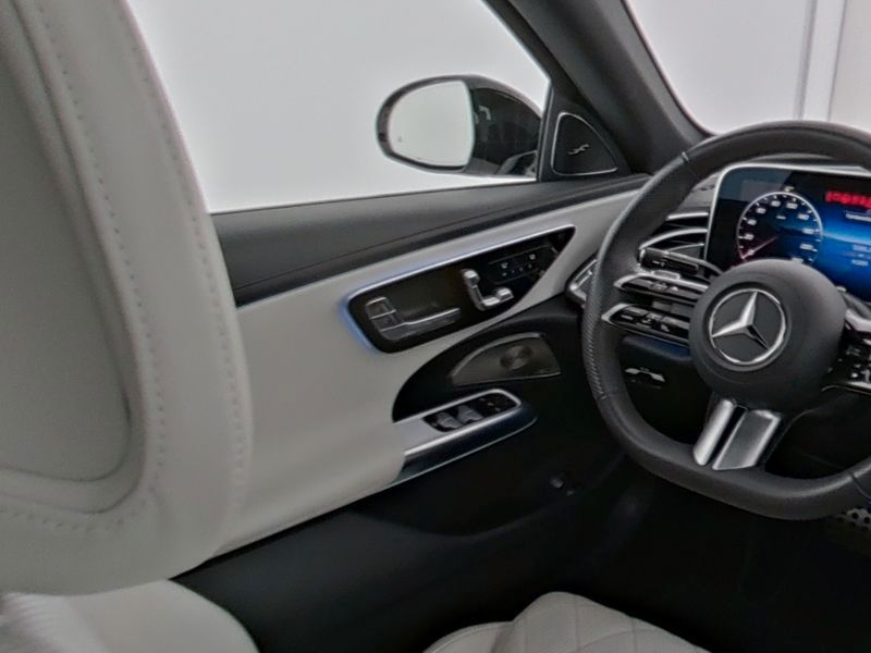 Mercedes-Benz E 300 2024