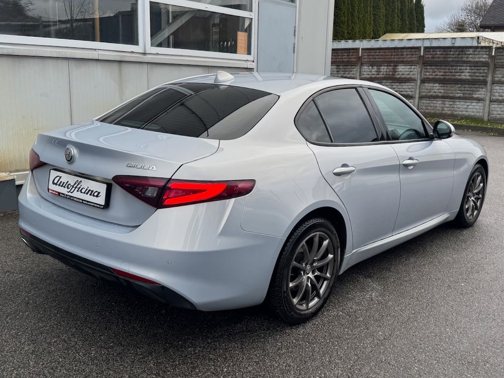 Alfa Romeo Giulia 2021