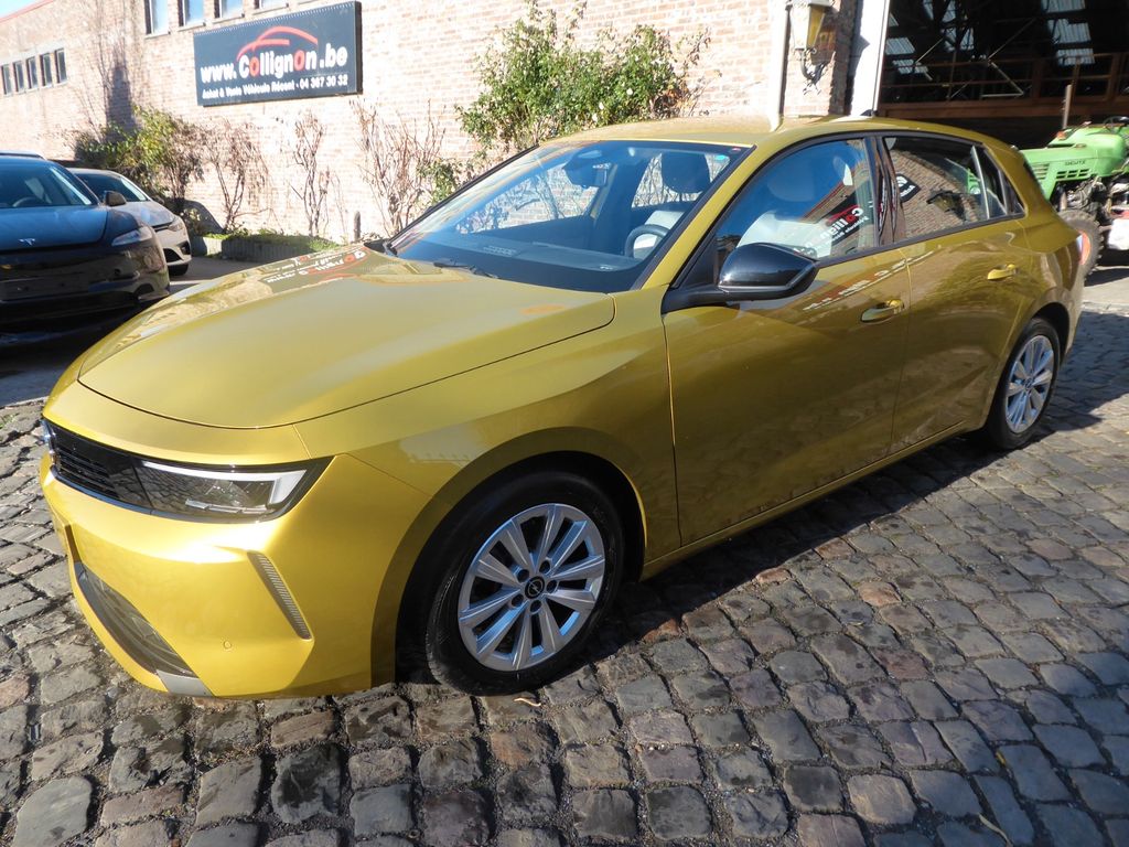 Opel Astra 2023