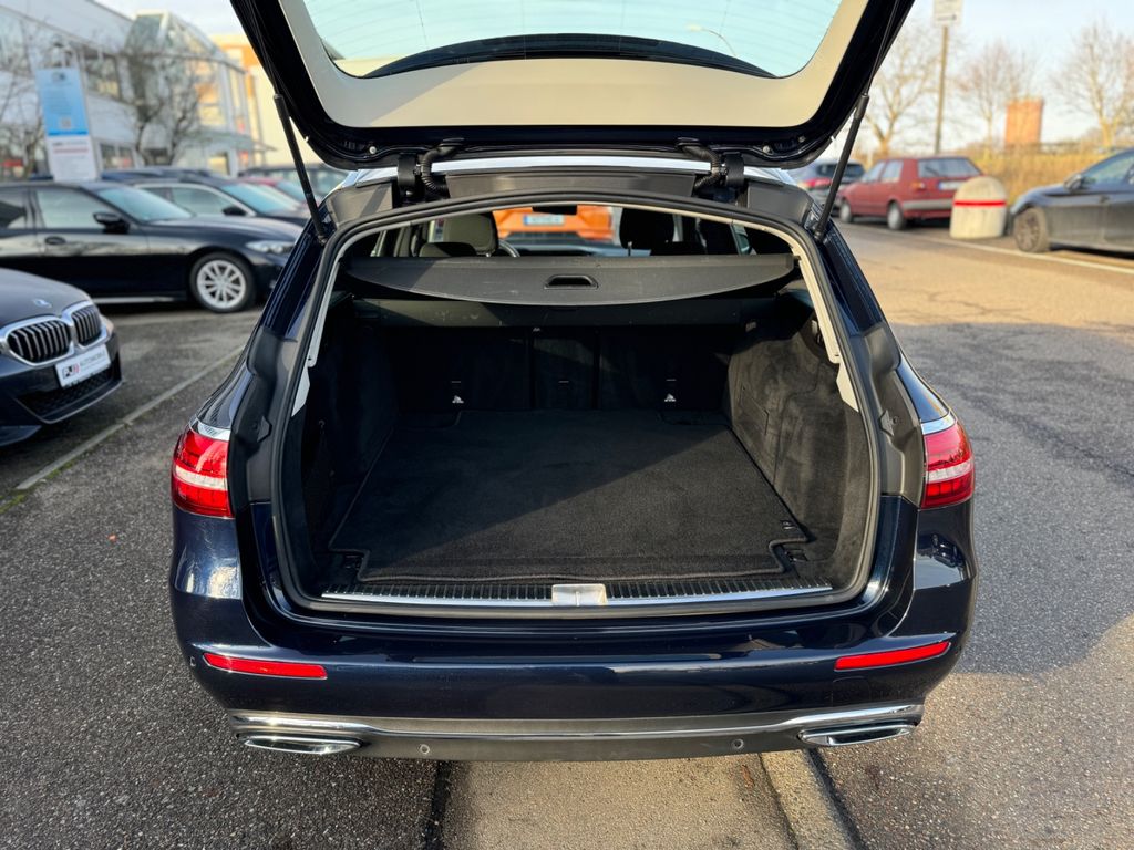 Mercedes-Benz E 220 2022