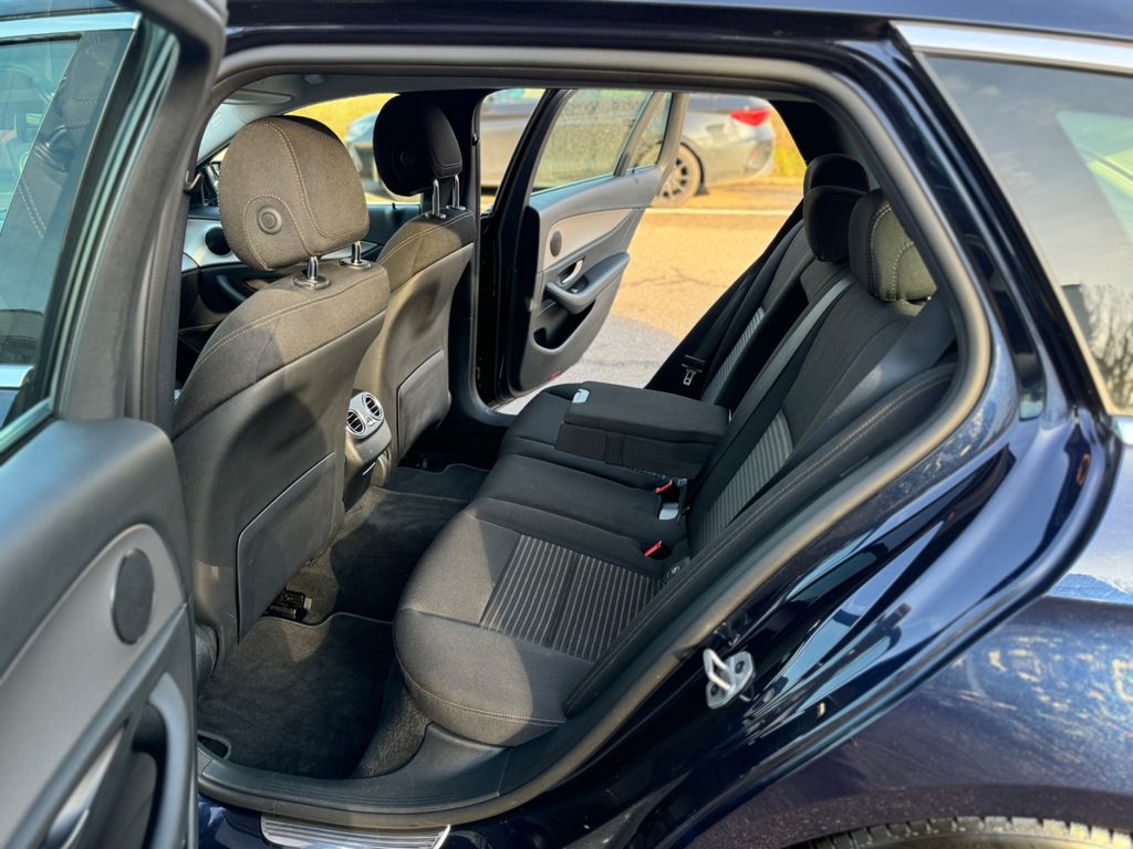 Mercedes-Benz E 220 2022