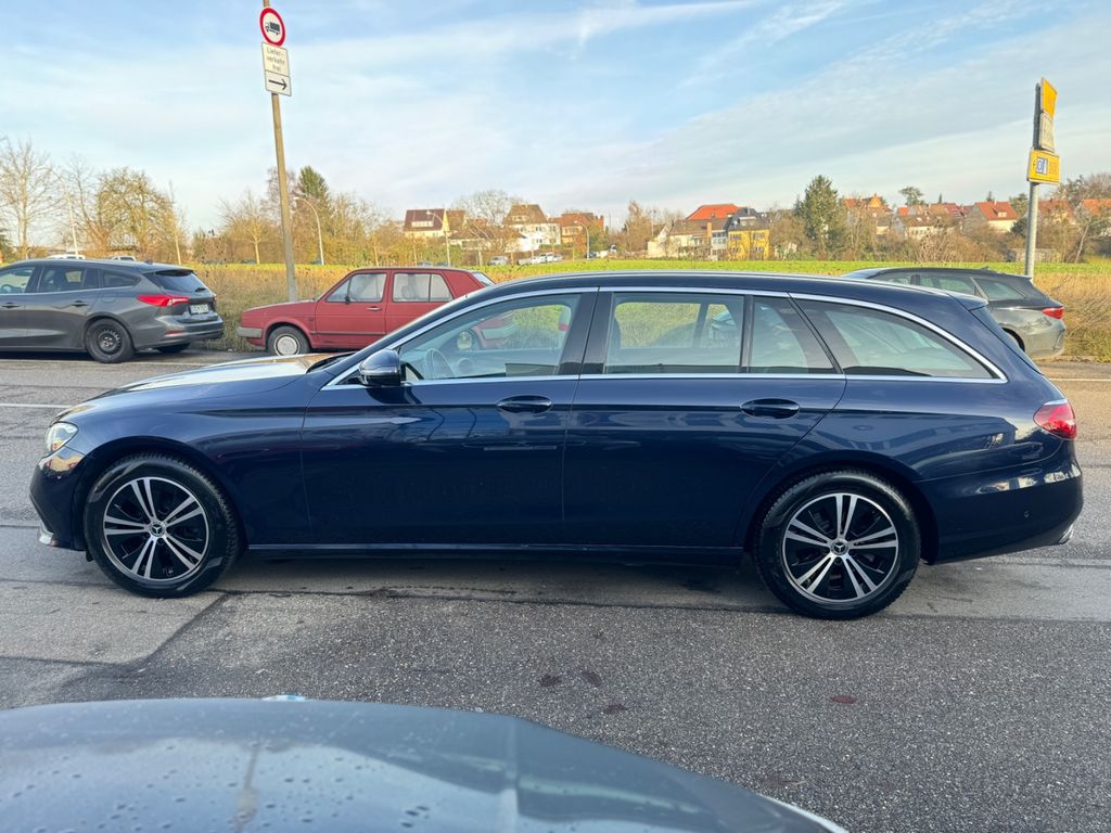 Mercedes-Benz E 220 2022