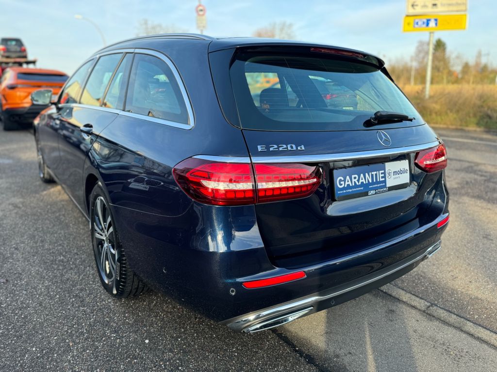 Mercedes-Benz E 220 2022