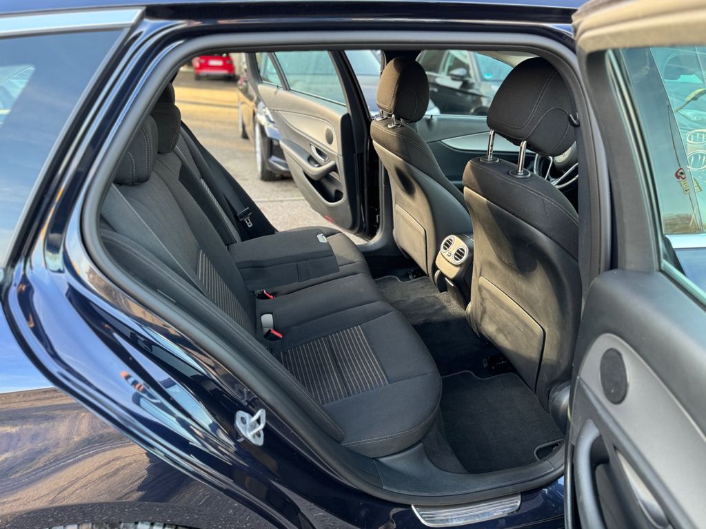 Mercedes-Benz E 220 2022