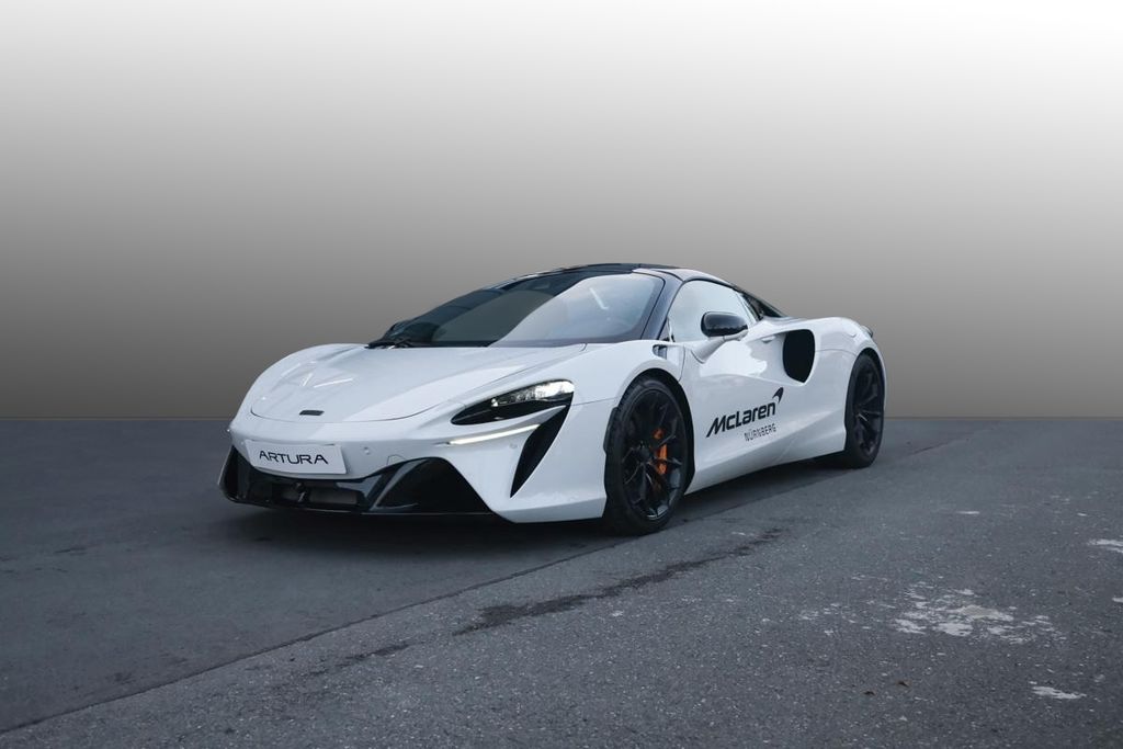 McLaren Artura 2025