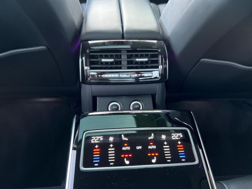 Audi A8 2022