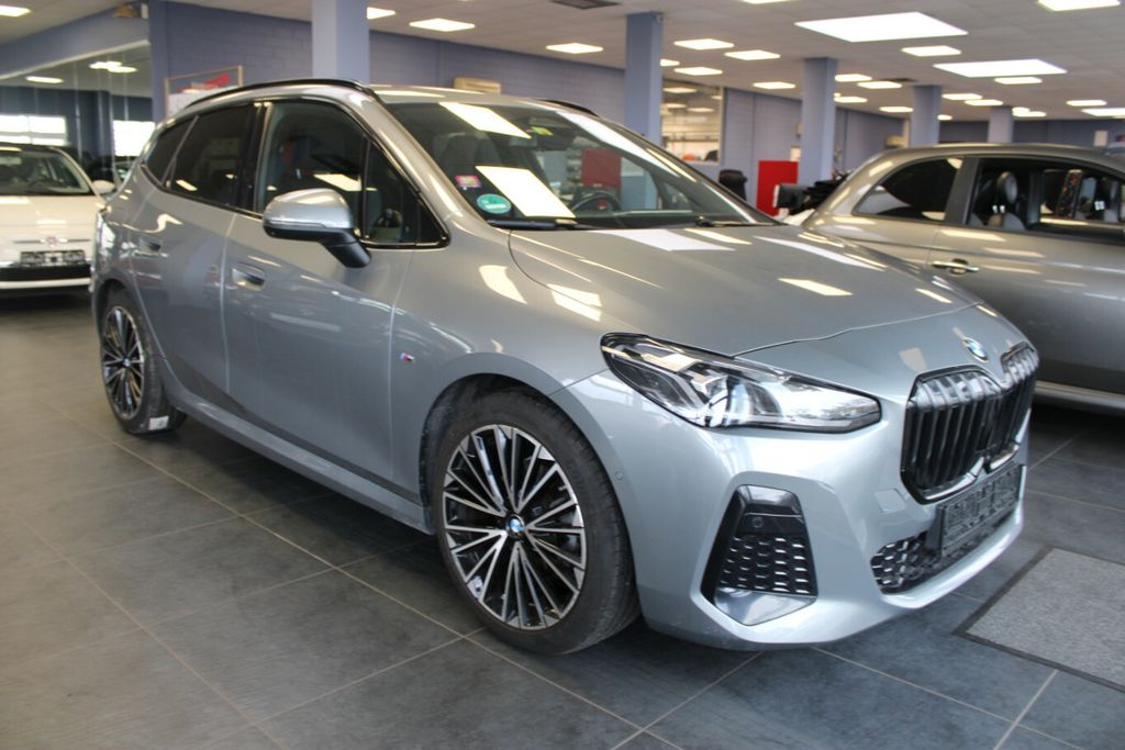 BMW 218 2022