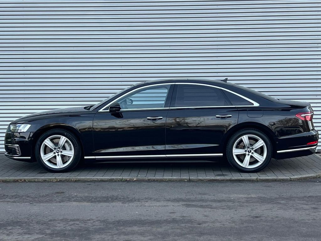 Audi A8 2022