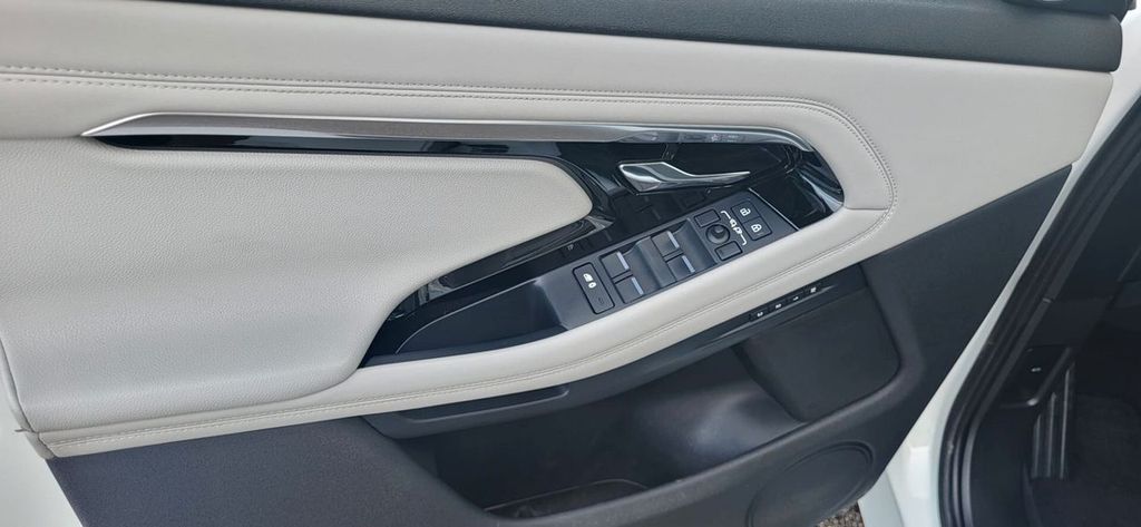 Land Rover Range Rover Evoque 2022