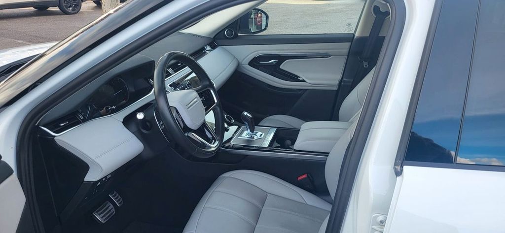 Land Rover Range Rover Evoque 2022