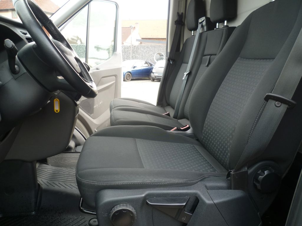 Ford Transit 2020