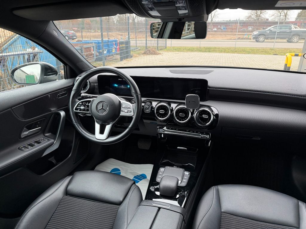 Mercedes-Benz A 200 2021