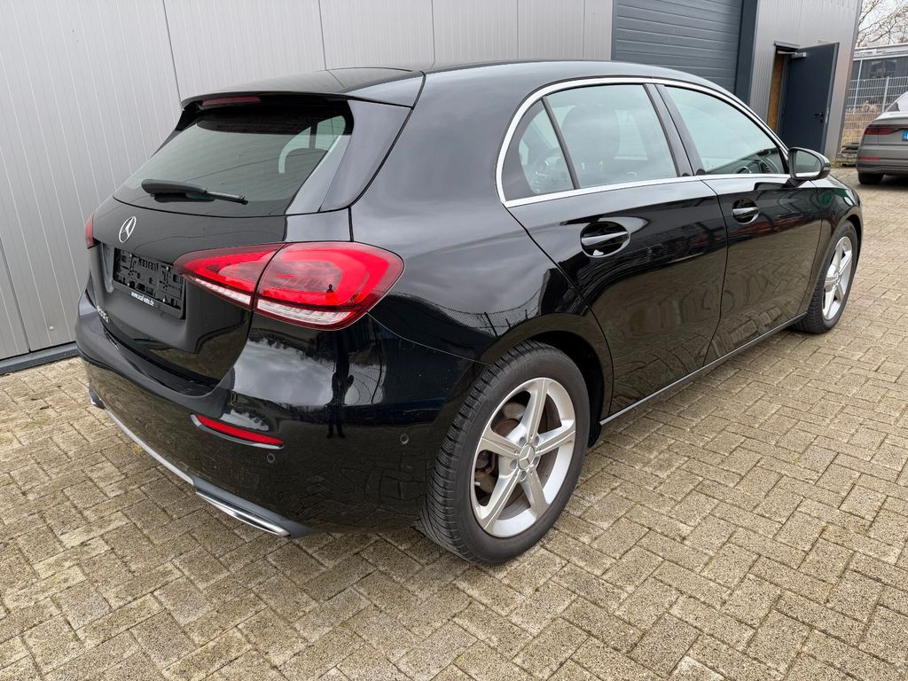 Mercedes-Benz A 200 2021