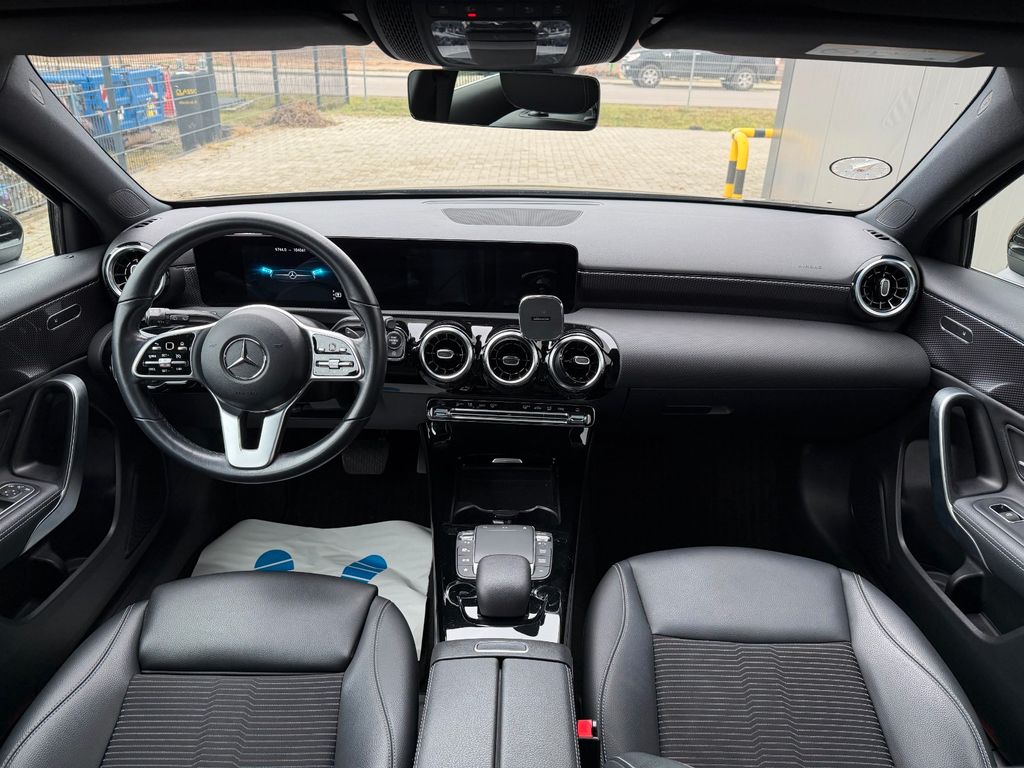 Mercedes-Benz A 200 2021