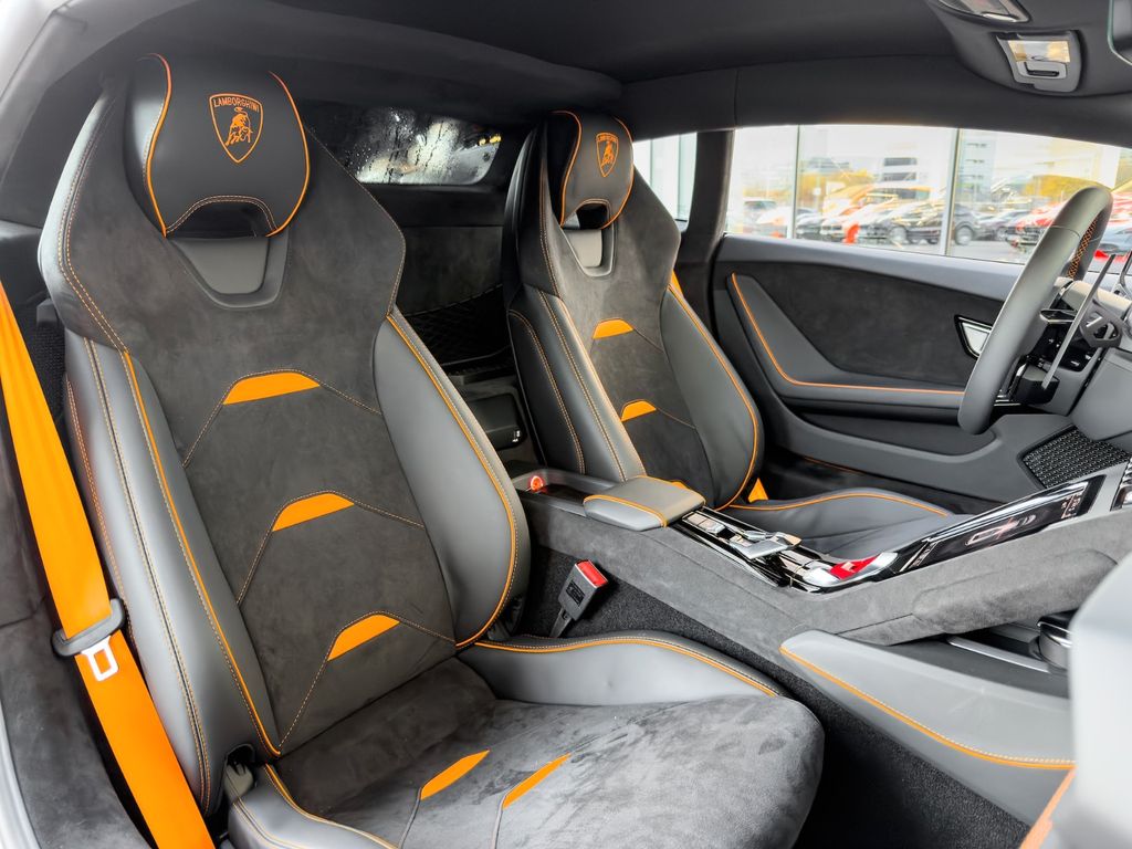 Lamborghini Huracán 2024