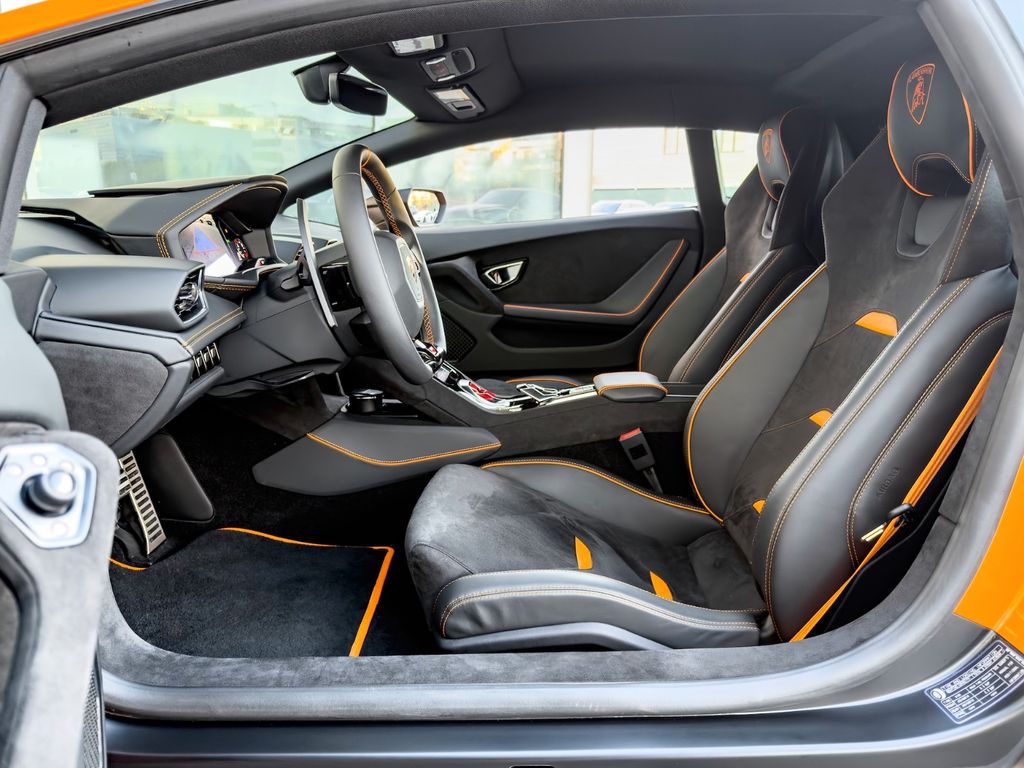 Lamborghini Huracán 2024