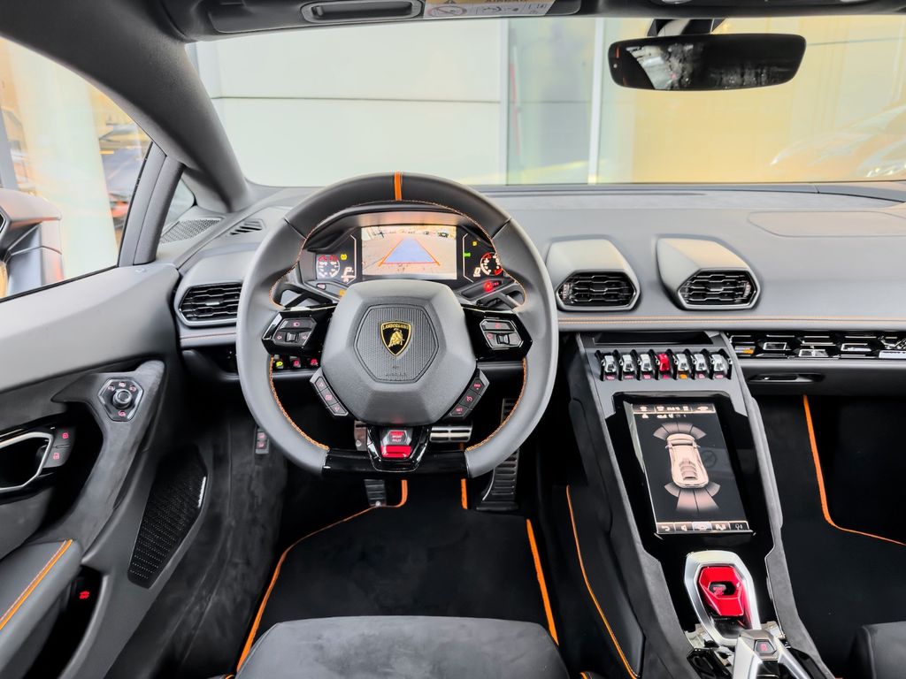 Lamborghini Huracán 2024