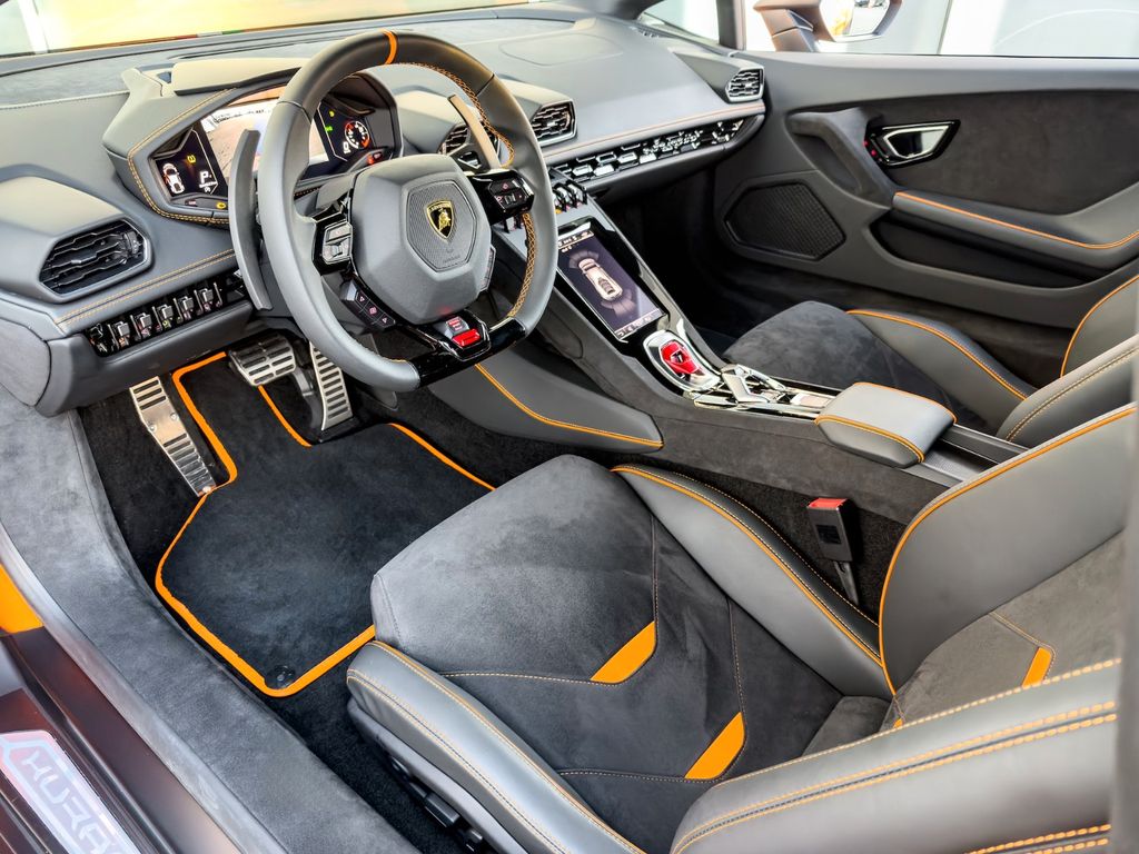 Lamborghini Huracán 2024