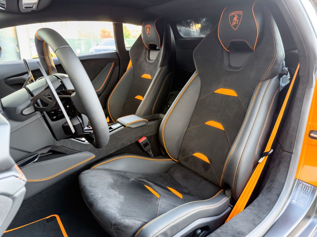 Lamborghini Huracán 2024