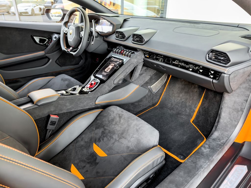 Lamborghini Huracán 2024