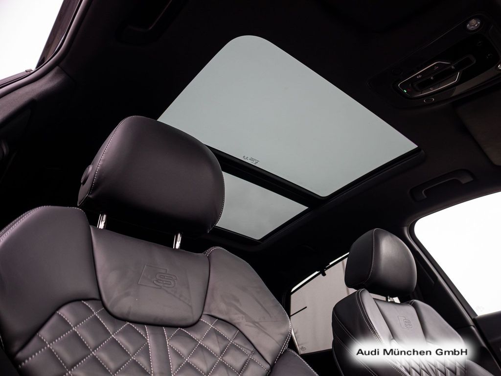 Audi SQ5 2022