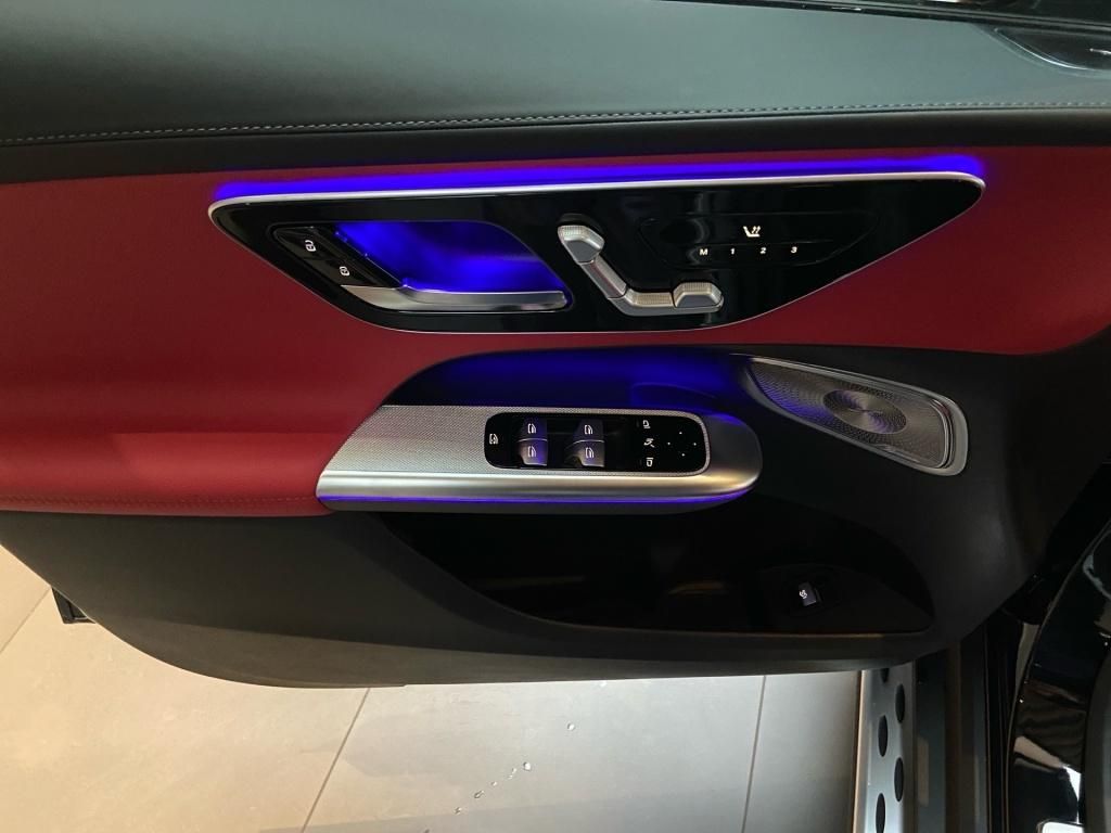 Mercedes-Benz GLC 300 2025