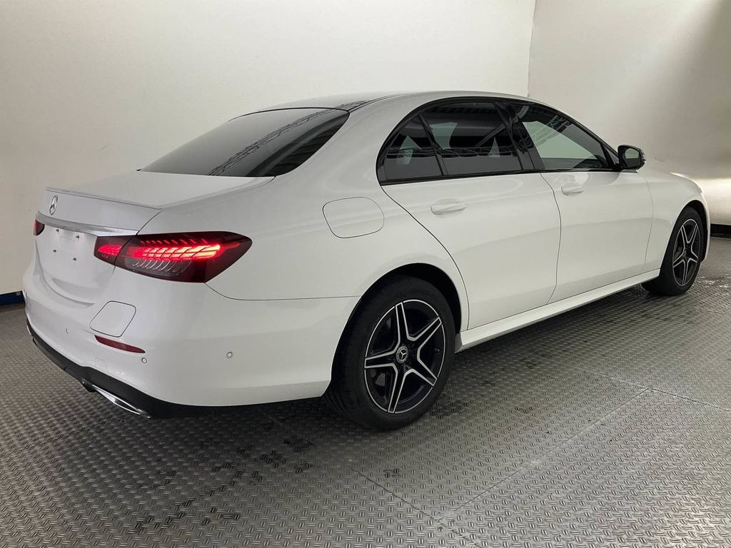 Mercedes-Benz E 300 2021