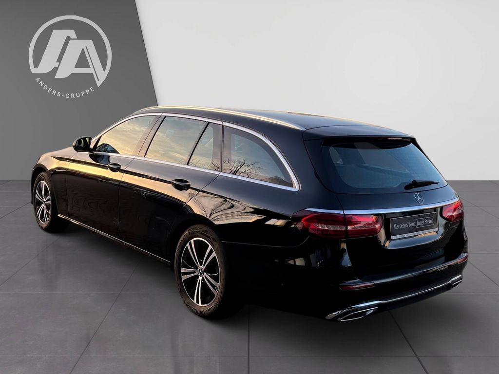 Mercedes-Benz E 300 2023