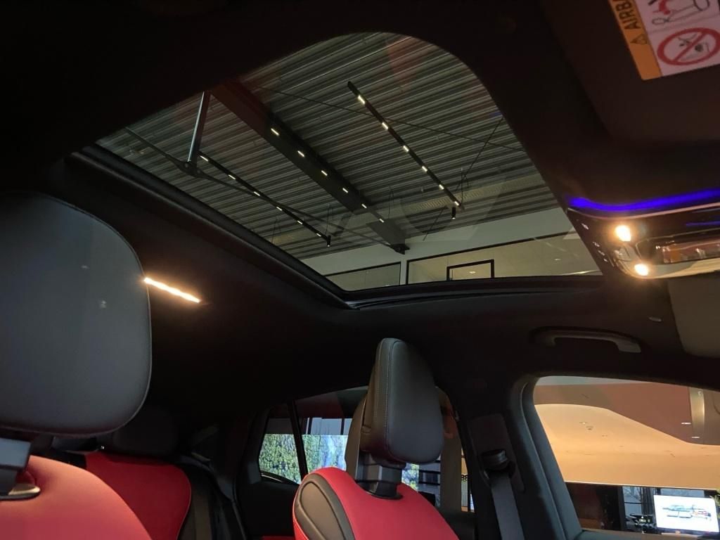 Mercedes-Benz GLC 300 2025