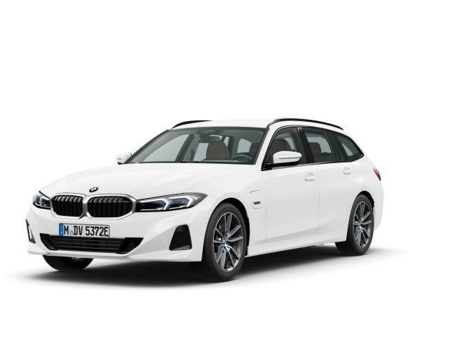 BMW 330 2022