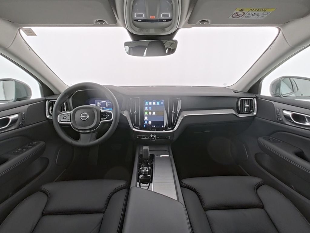 Volvo V60 Cross Country 2023