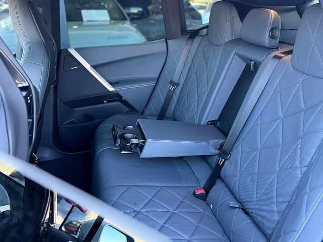 BMW iX 2023