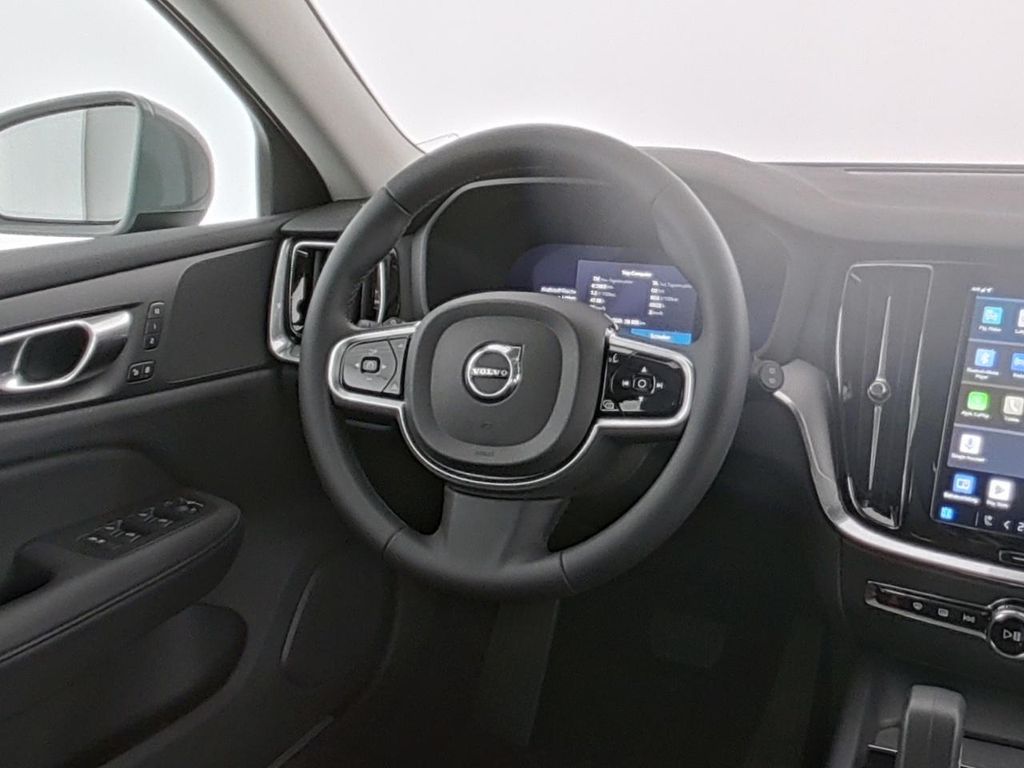 Volvo V60 Cross Country 2023