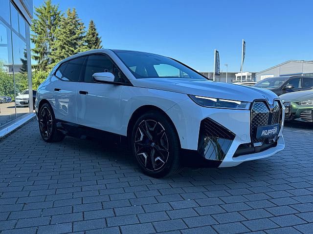 BMW iX 2023
