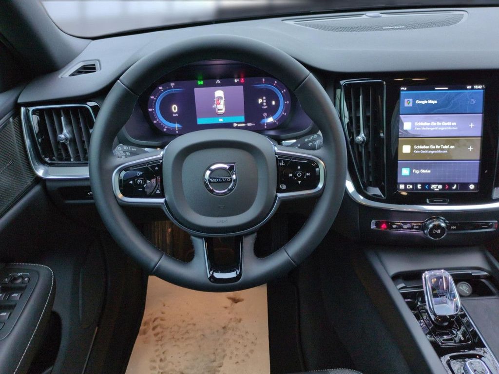 Volvo V60 Cross Country 2023