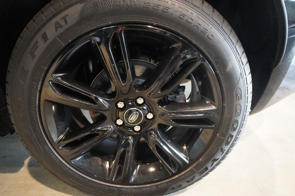 Land Rover Range Rover Velar 2023