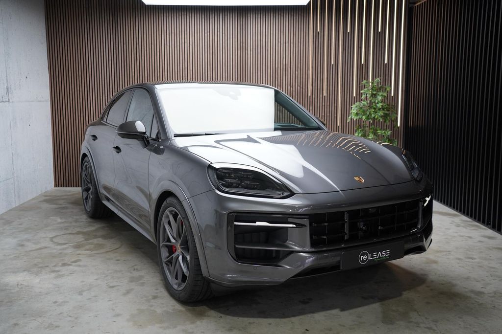 Porsche Cayenne 2025