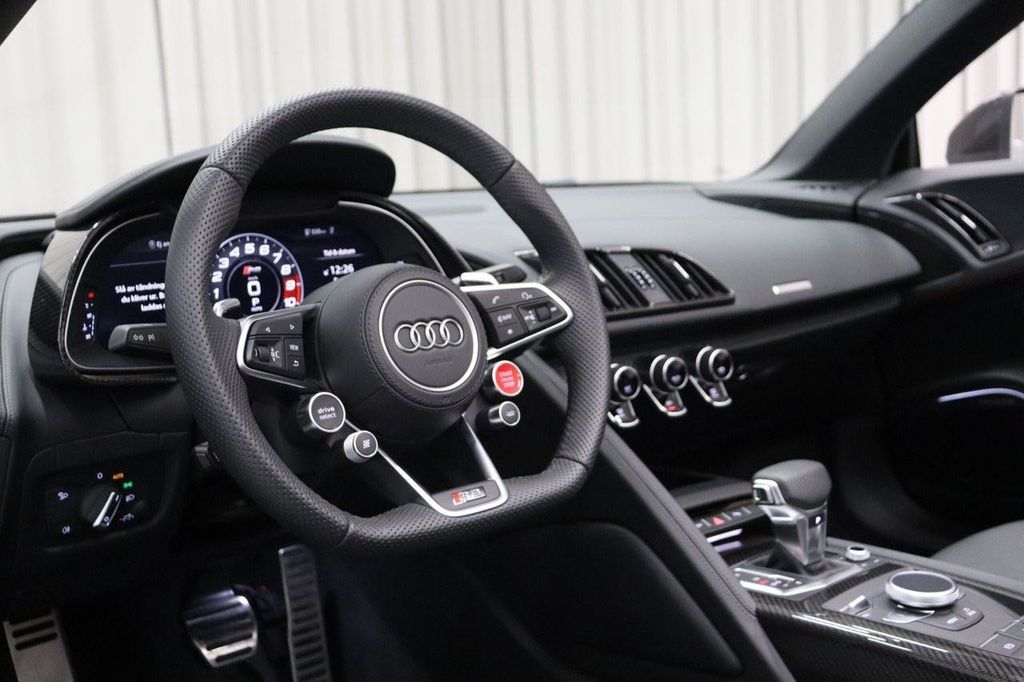 Audi R8 2024