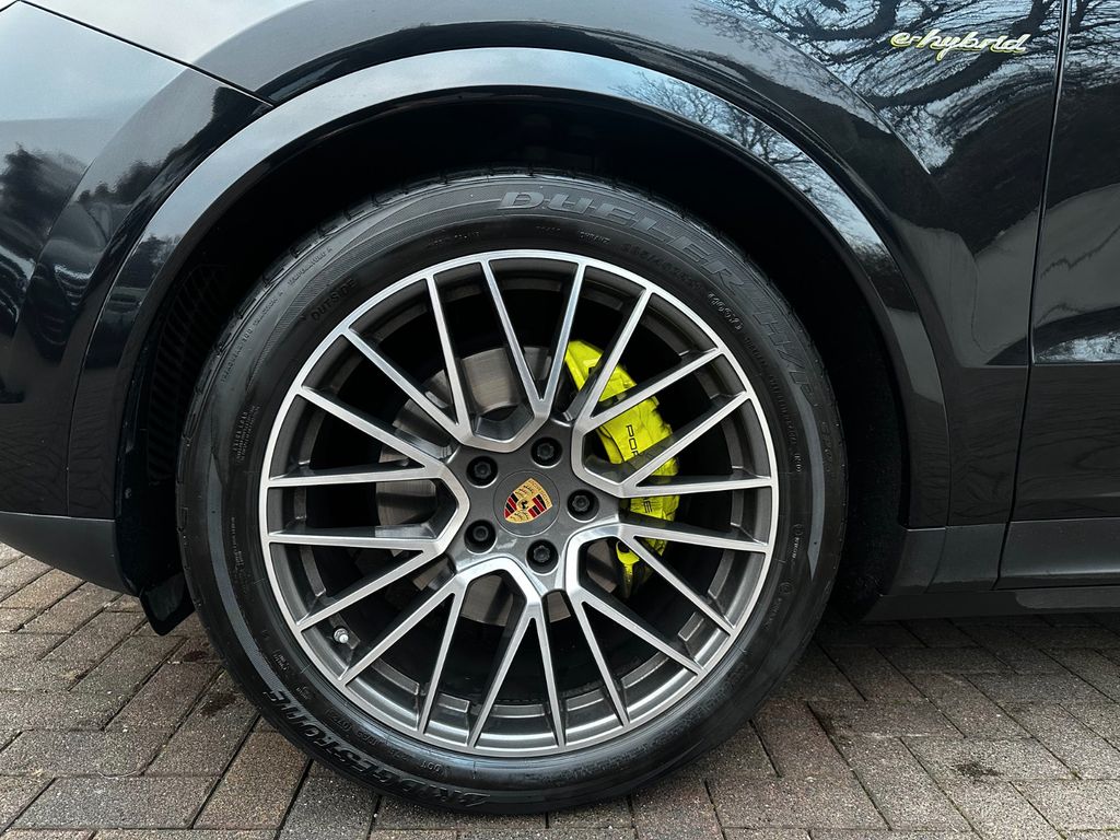 Porsche Cayenne 2021