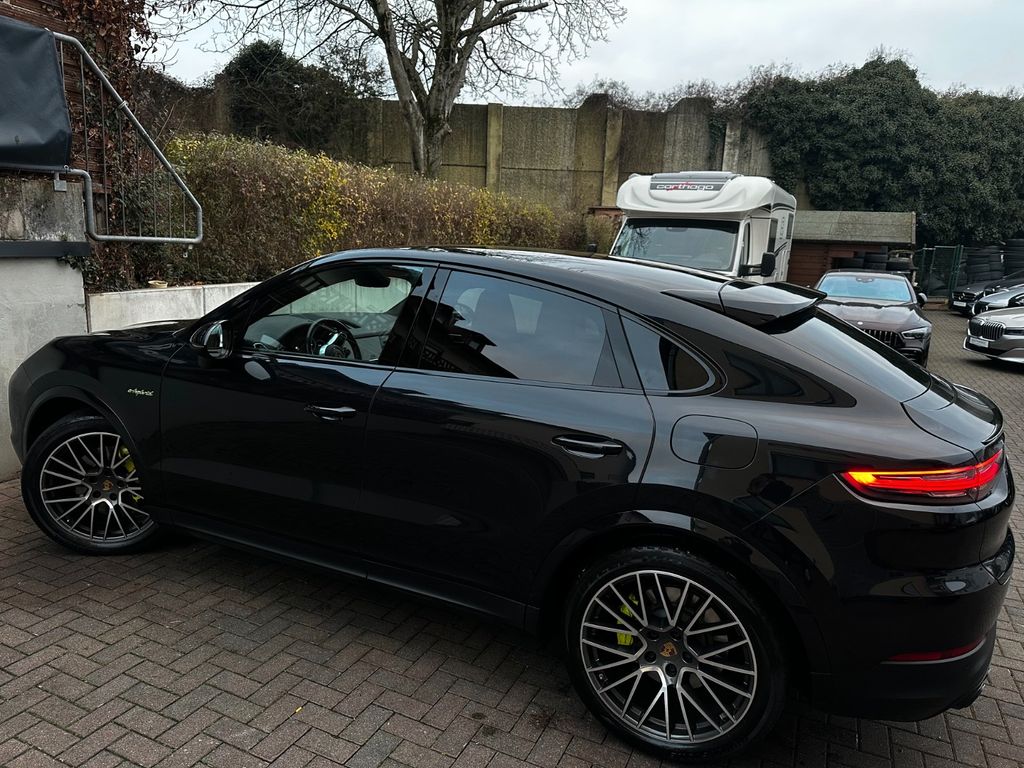 Porsche Cayenne 2021