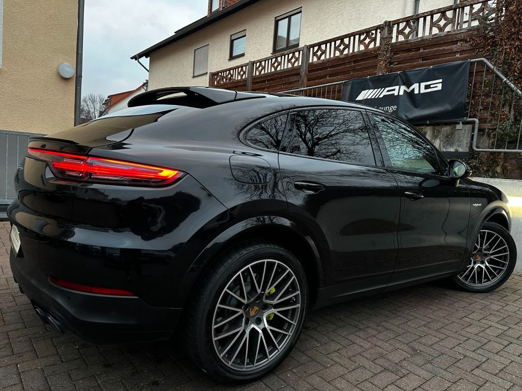 Porsche Cayenne 2021