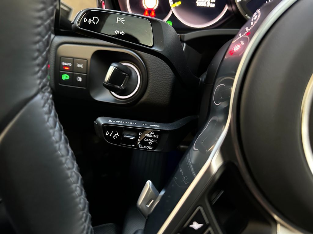 Porsche Cayenne 2021