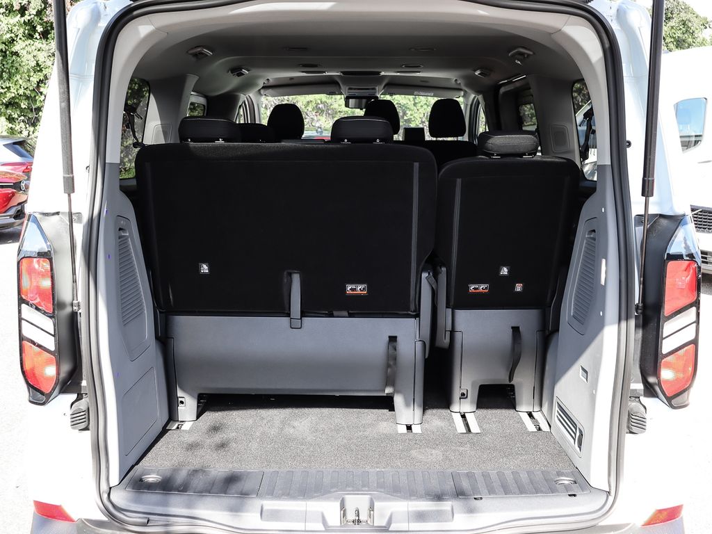 Ford Tourneo Custom 2025