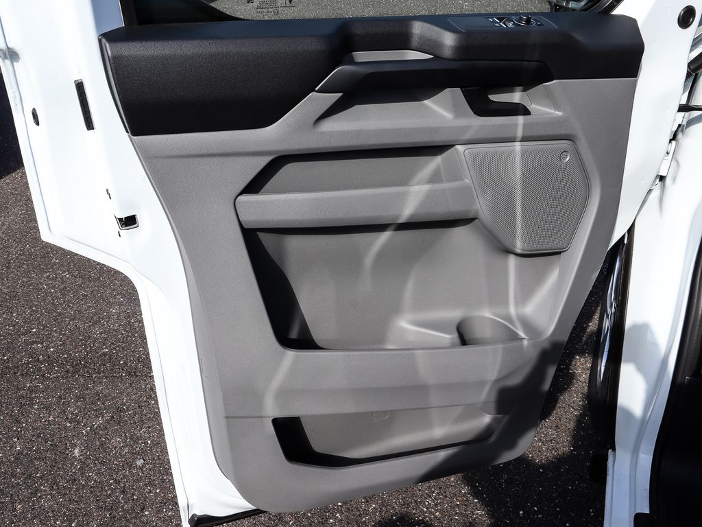 Ford Tourneo Custom 2025