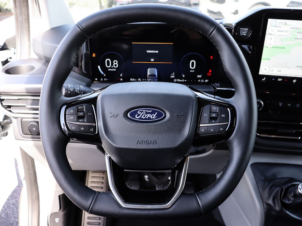 Ford Tourneo Custom 2025