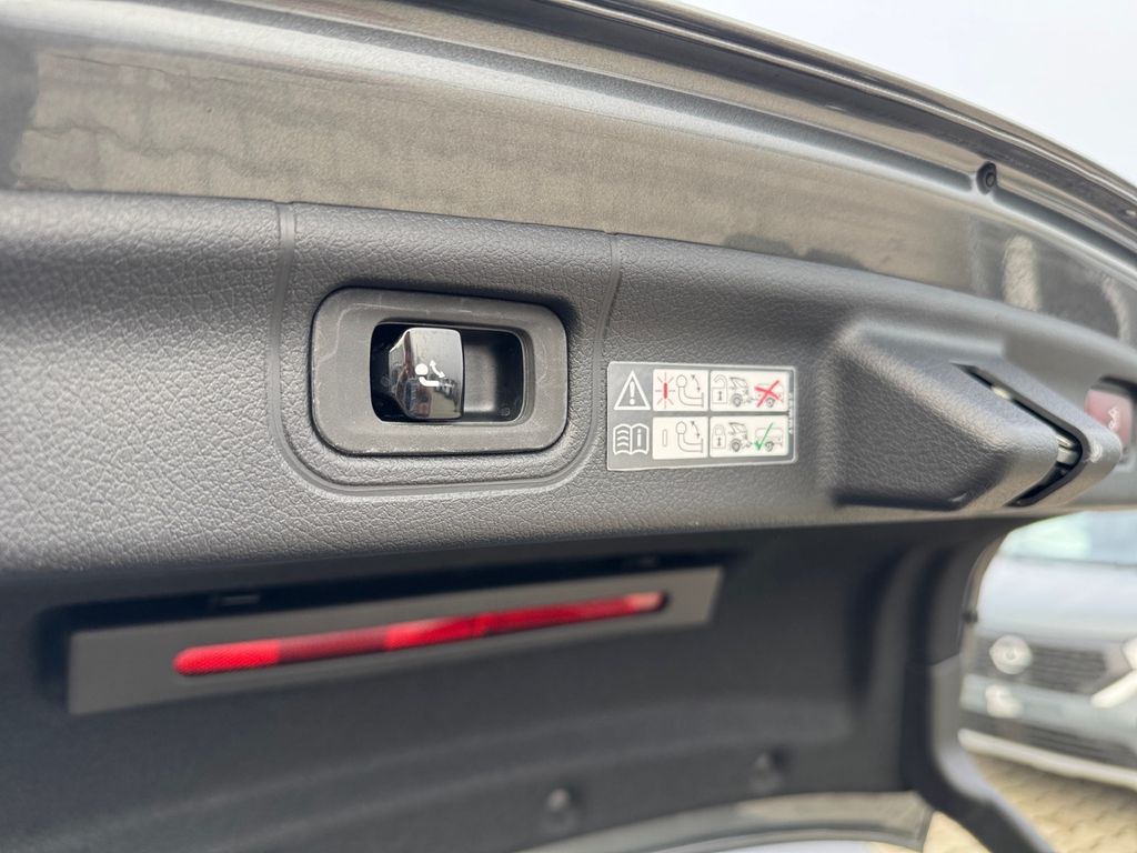 Mercedes-Benz C 300 2023