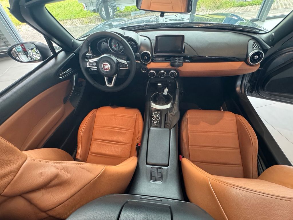 Fiat 124 Spider 2016