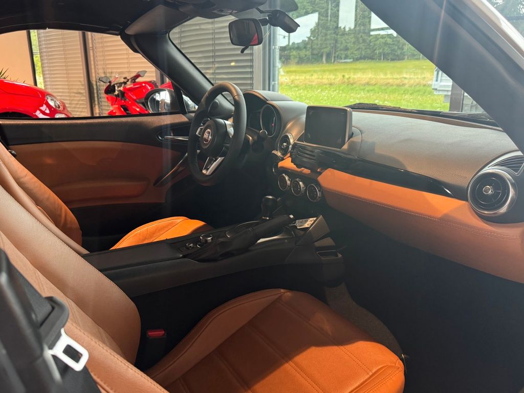 Fiat 124 Spider 2016